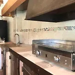 Vila Mediterranea Clim, Piscine, Cuisine D'ete *