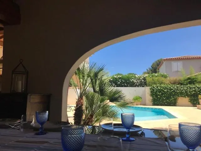 Mediterranea Clim, Piscine, Cuisine D'ete